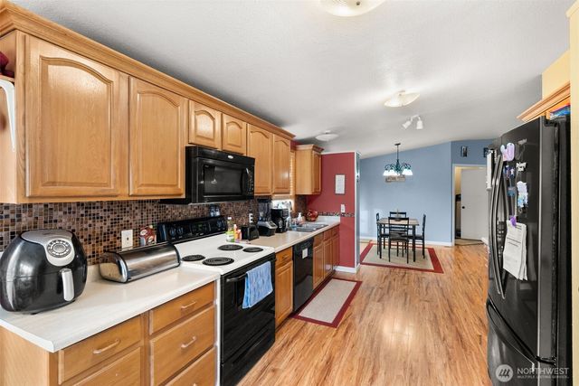 516 D Street, Vader, WA 98593