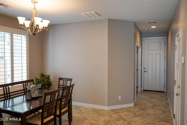 10037 E NOPAL Avenue, Mesa, AZ 85209