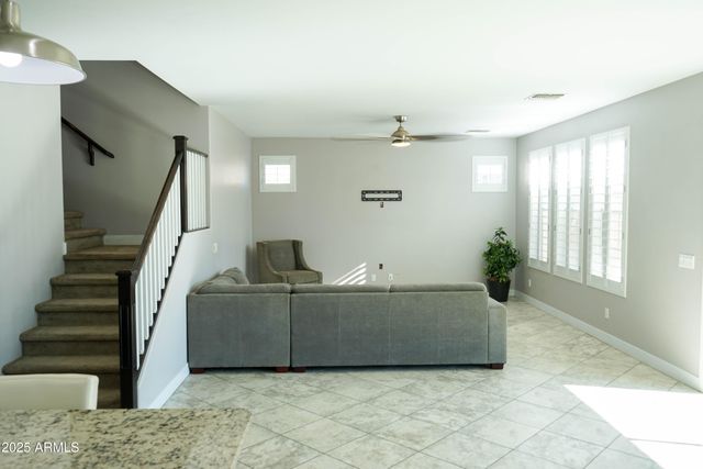 10037 E NOPAL Avenue, Mesa, AZ 85209