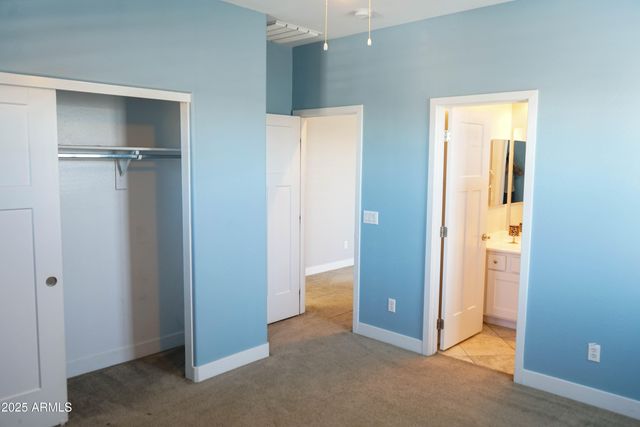 10037 E NOPAL Avenue, Mesa, AZ 85209