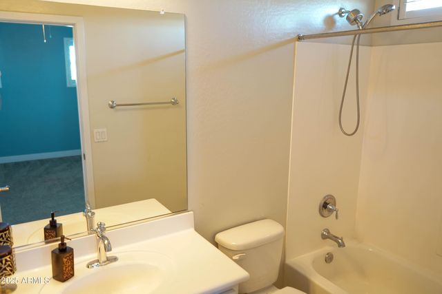 10037 E NOPAL Avenue, Mesa, AZ 85209