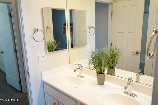 10037 E NOPAL Avenue, Mesa, AZ 85209