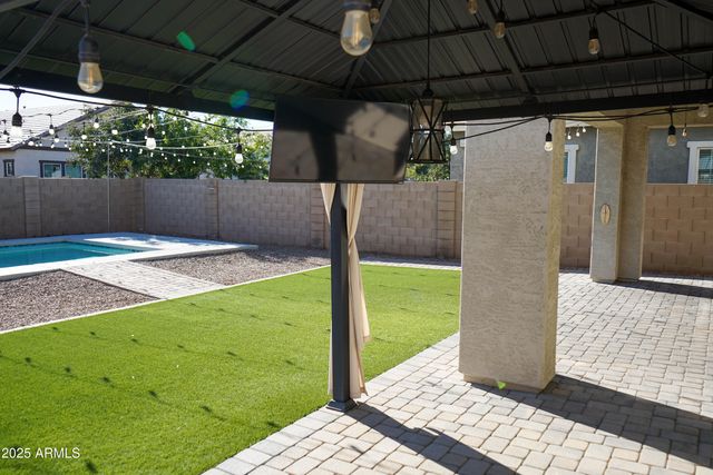 10037 E NOPAL Avenue, Mesa, AZ 85209