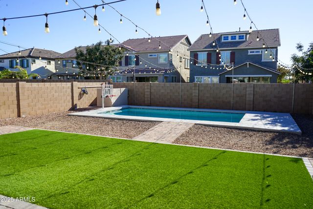 10037 E NOPAL Avenue, Mesa, AZ 85209