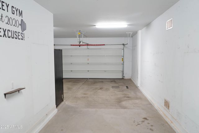 10037 E NOPAL Avenue, Mesa, AZ 85209