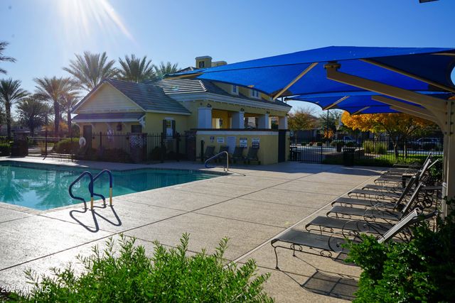 10037 E NOPAL Avenue, Mesa, AZ 85209