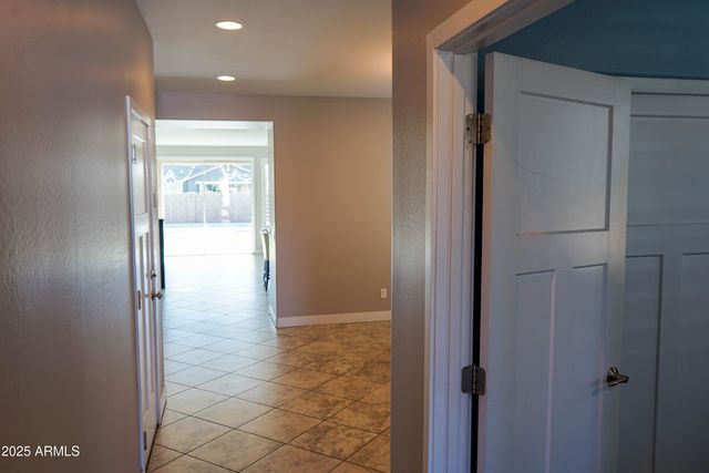 10037 E NOPAL Avenue, Mesa, AZ 85209