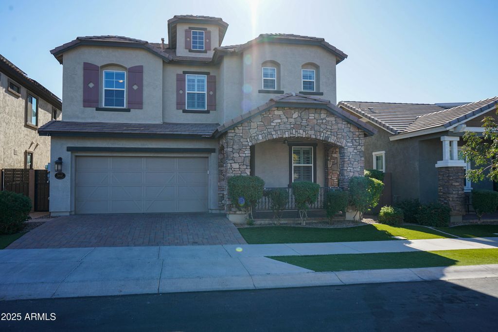 10037 E NOPAL Avenue, Mesa, AZ 85209