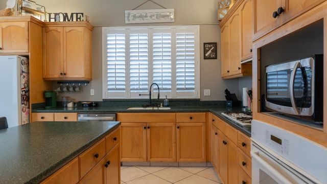 2315 Heavenly Way, Lodi, CA 95242