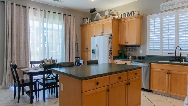 2315 Heavenly Way, Lodi, CA 95242