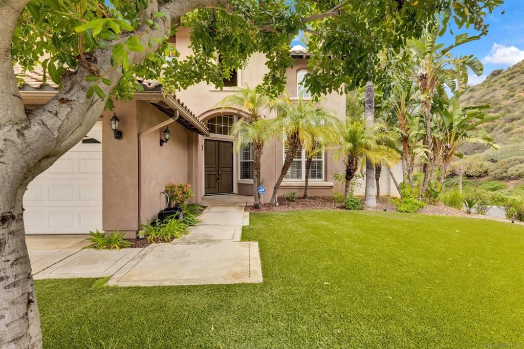 Image 11 of property listing at 2251 Orchard View Lane, Escondido, CA 92027