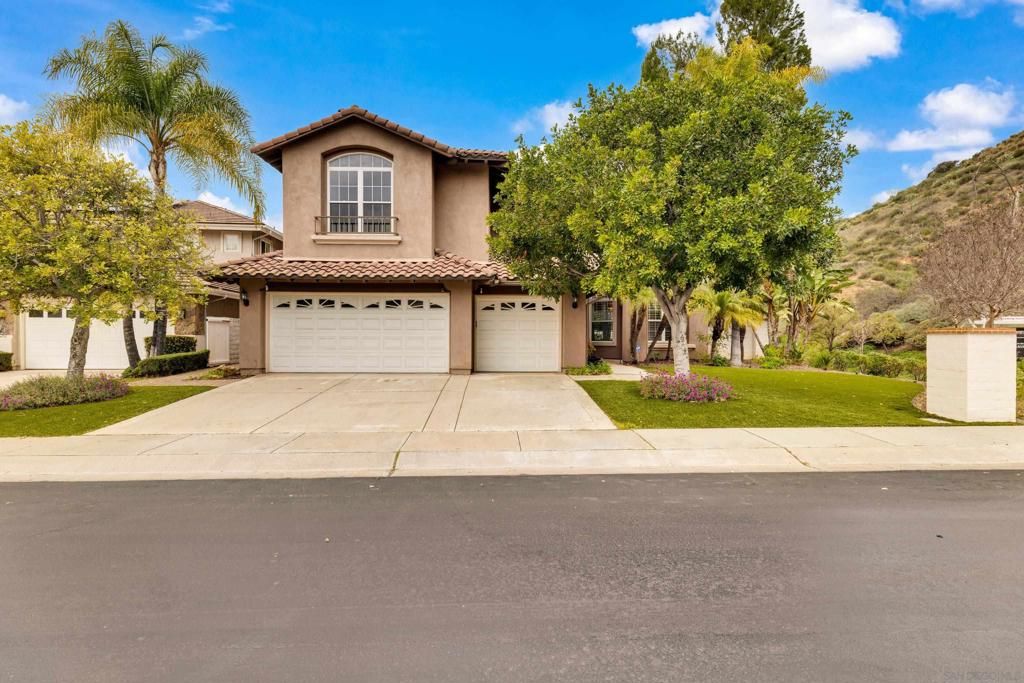 Image 2 of property listing at 2251 Orchard View Lane, Escondido, CA 92027