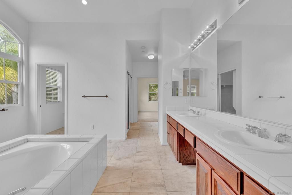 Image 48 of property listing at 2251 Orchard View Lane, Escondido, CA 92027