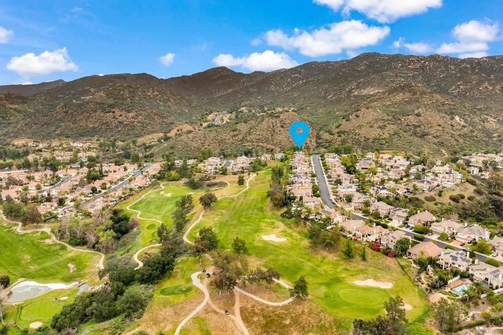 Image 8 of property listing at 2251 Orchard View Lane, Escondido, CA 92027