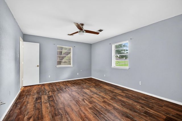 486 Cleve Cole Road, Denison, TX 75021