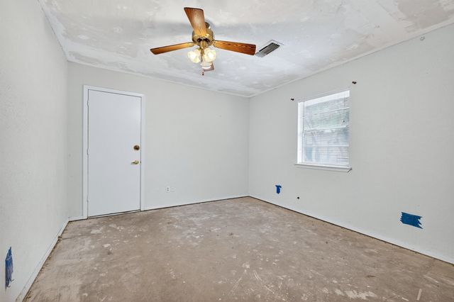 486 Cleve Cole Road, Denison, TX 75021