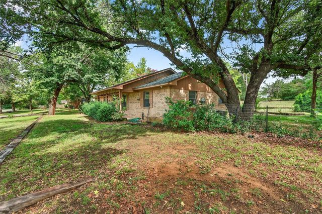 486 Cleve Cole Road, Denison, TX 75021