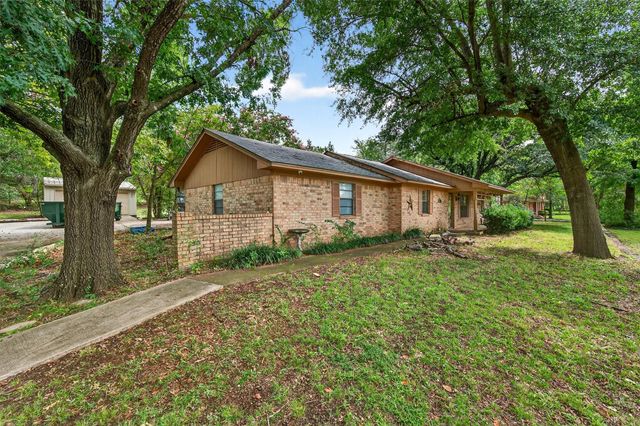 486 Cleve Cole Road, Denison, TX 75021