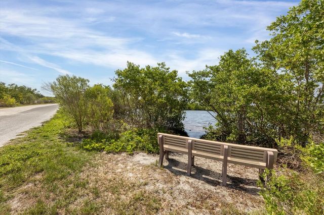 9114 16TH AVENUE CIRCLE NW, Bradenton, FL 34209