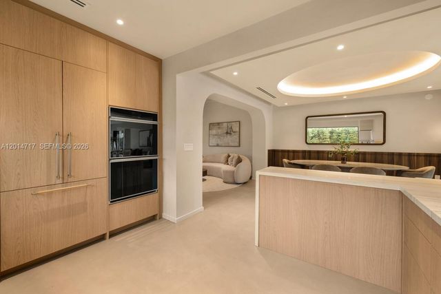 4430 Royal Palm Ave, Miami Beach, FL 33140