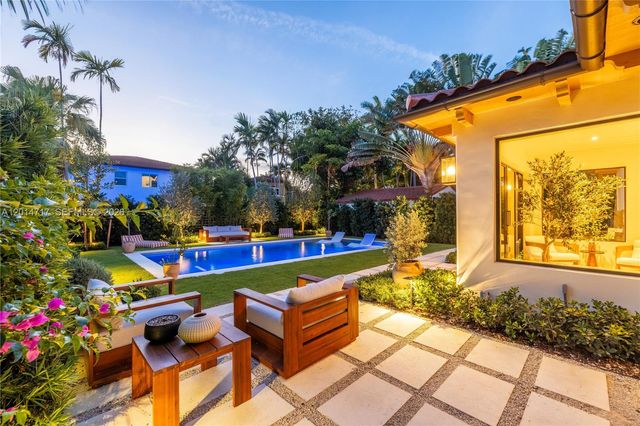 4430 Royal Palm Ave, Miami Beach, FL 33140