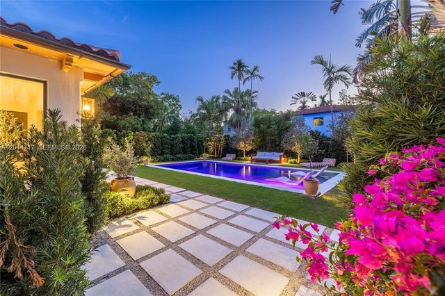 4430 Royal Palm Ave, Miami Beach, FL 33140
