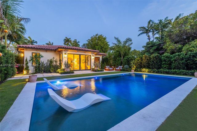 4430 Royal Palm Ave, Miami Beach, FL 33140