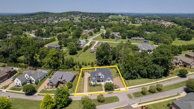 159 Hamilton Springs Blvd, Lebanon, TN 37087