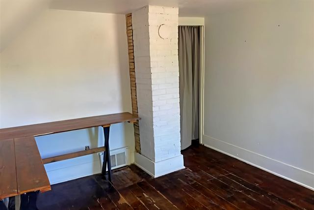 1006 Baldwin Street, Grand Rapids, MI 49506