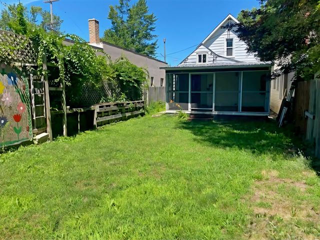 1006 Baldwin Street, Grand Rapids, MI 49506