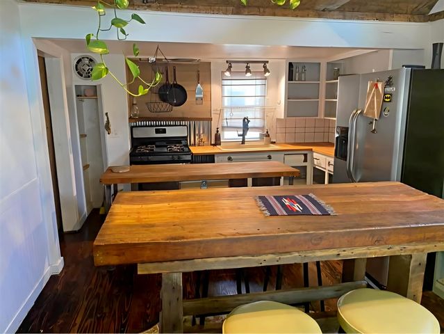 1006 Baldwin Street, Grand Rapids, MI 49506