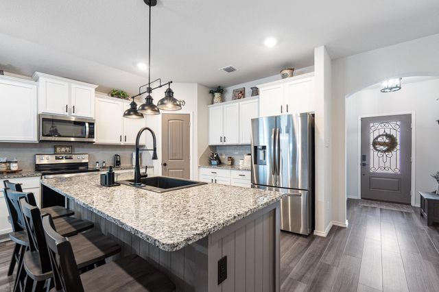 1636 T H Johnson DR, Taylor, TX 76574