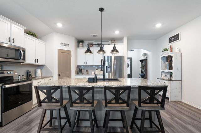 1636 T H Johnson DR, Taylor, TX 76574