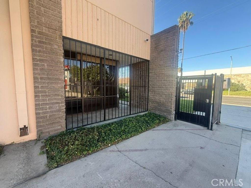 8030 Deering Ave, Canoga Park, CA 91311 — photo 3