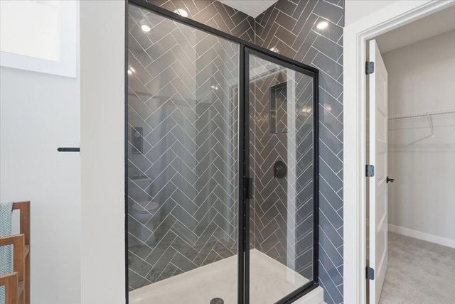 634 Elizabeth Way, Hudson, WI 54016