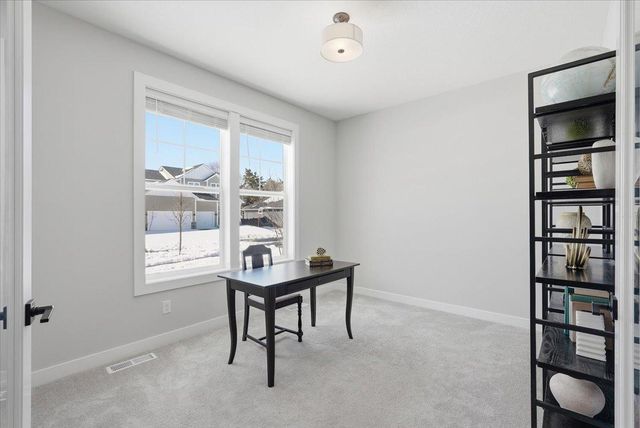 634 Elizabeth Way, Hudson, WI 54016