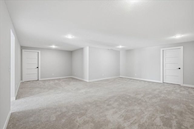 634 Elizabeth Way, Hudson, WI 54016