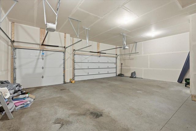 634 Elizabeth Way, Hudson, WI 54016