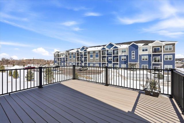 634 Elizabeth Way, Hudson, WI 54016