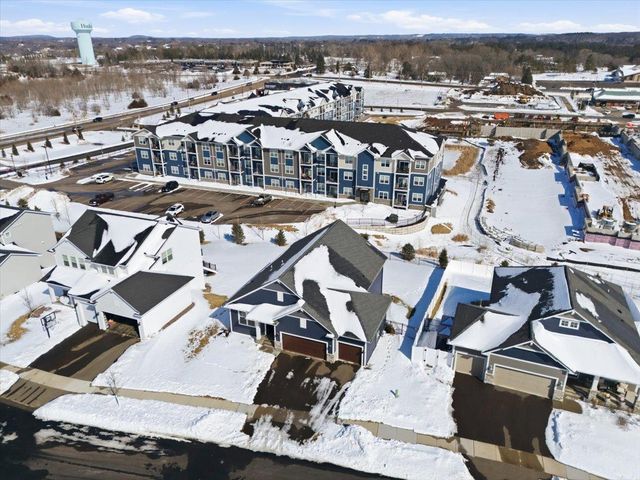 634 Elizabeth Way, Hudson, WI 54016