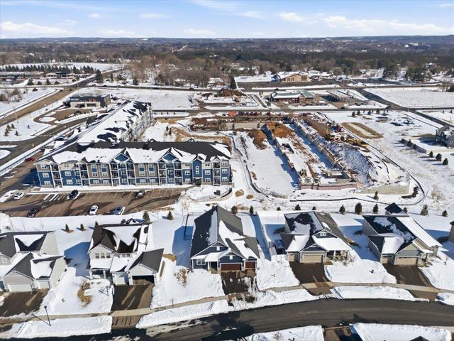 634 Elizabeth Way, Hudson, WI 54016