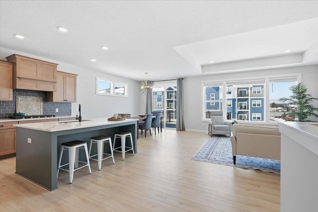 634 Elizabeth Way, Hudson, WI 54016