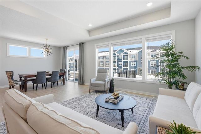 634 Elizabeth Way, Hudson, WI 54016