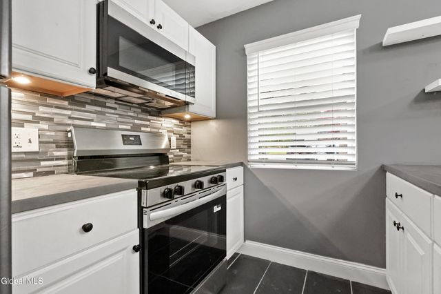 113 Arrow Wood Place, Malta, NY 12020