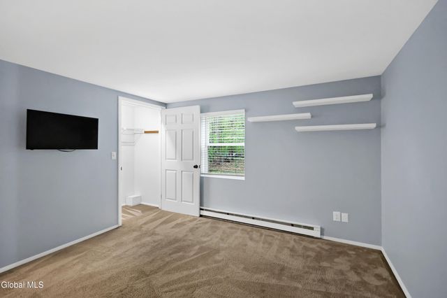 113 Arrow Wood Place, Malta, NY 12020