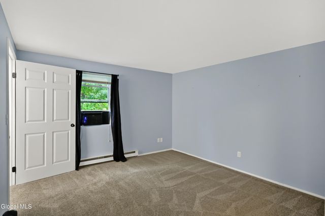 113 Arrow Wood Place, Malta, NY 12020