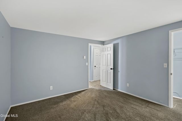 113 Arrow Wood Place, Malta, NY 12020