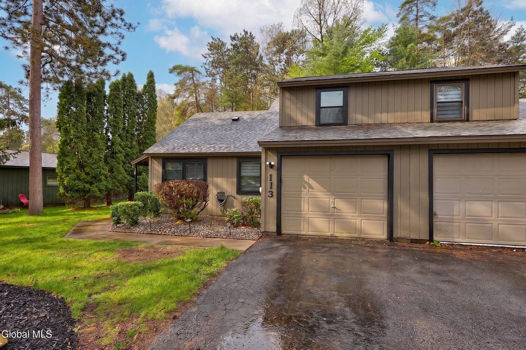 113 Arrow Wood Place, Malta, NY 12020