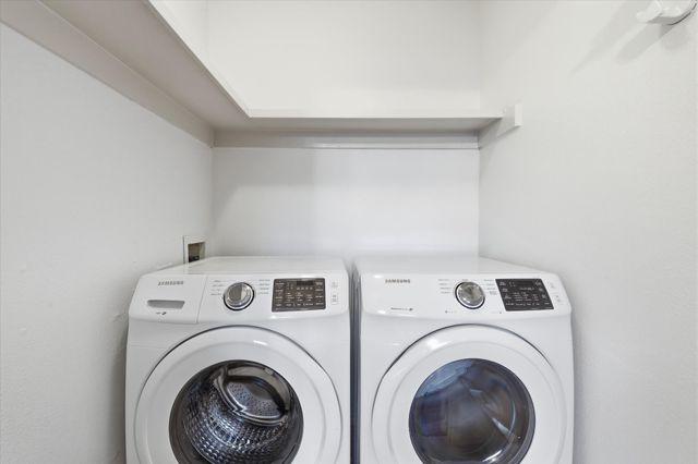 10207 Regal Oaks Drive 109, Dallas, TX 75230