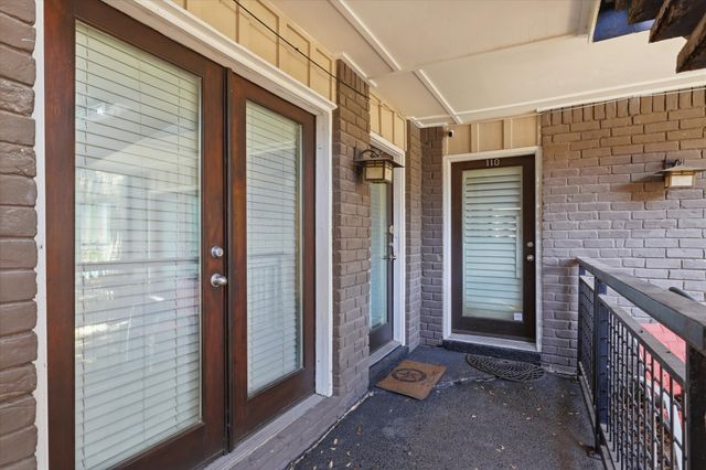 10207 Regal Oaks Drive 109, Dallas, TX 75230